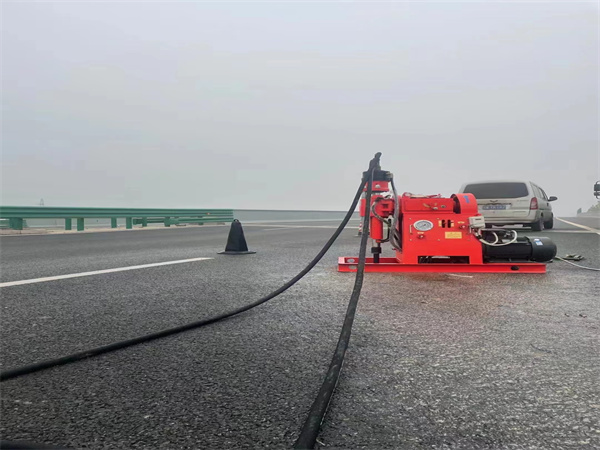 自贡马路路基路面开裂下沉注浆加固灌浆